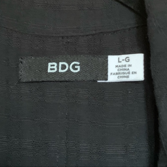 BDG - Courtney Tie Front Open Blouse - Picture 6 of 7